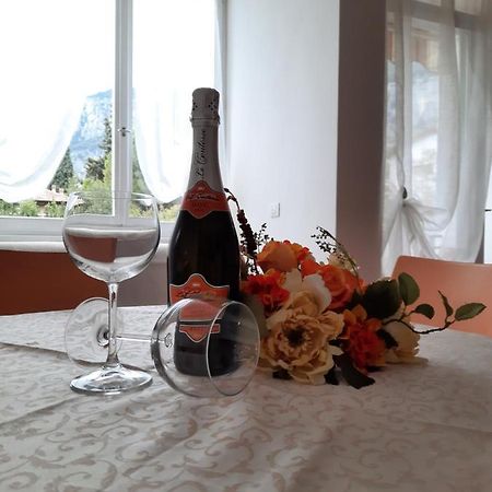 Garda Lake Apartment Bagian luar foto